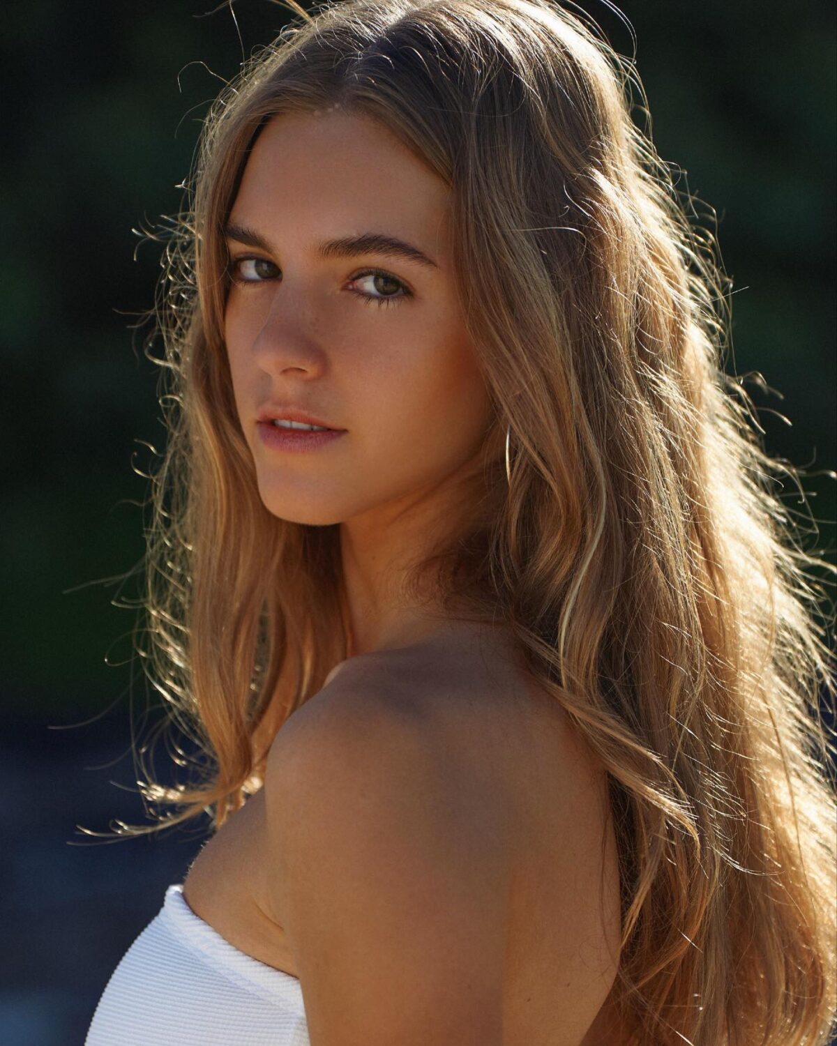 Emily Feld Net Worth 2024 – Earnings, Bio, Wife, Age, Height, Education & More